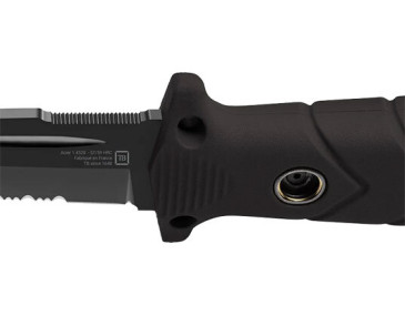 Le Vengeur Fixed Blade Knife: Unmatched Robustness and Versatility 2