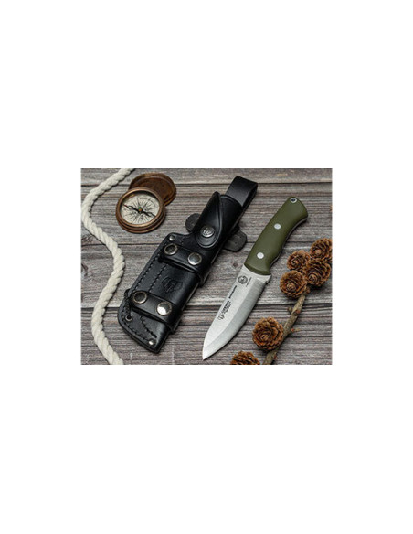 Coltello Cudeman Bushcrafter Verde: Precisione e Robustezza all'Aperto