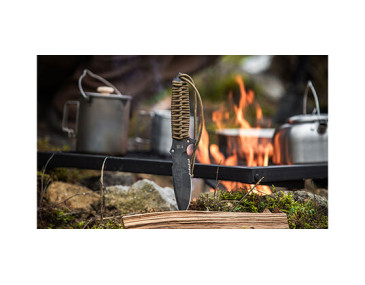 TB Outdoor Maraudeur Fixed Blade Knife: Black Precision and Safety 2