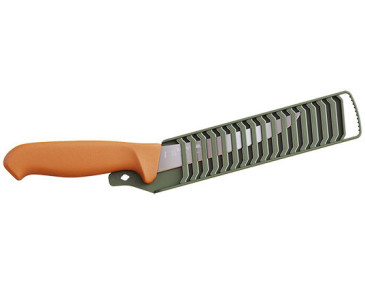 Morakniv Hunting Knife: Swedish Precision for Demanding Hunters 2