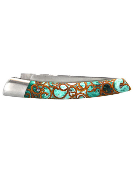 Navaja Le Thiers Verde: Elegancia y Precisi&oacute;n en el D&iacute;a a D&iacute;a