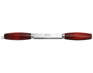 Morakniv Classic Knife: Precise Cutting and Exceptional Comfort
