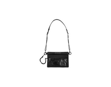 Nitecore Waterproof Pouch: Safety and Touchscreen Use in Aquatic Environments