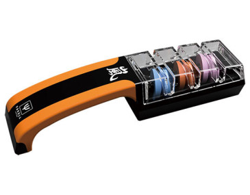 Yaxell 3-Level Sharpener: Precise and Easy to Achieve Sharpness