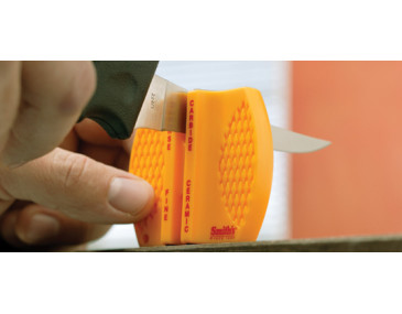 Smith's 2-Stage Sharpener: Perfect Edge, Guaranteed Safety 2