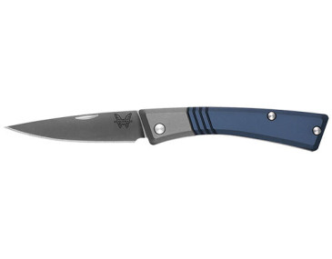 Benchmade Folding Knife: Durable Edge, Assured Elegance