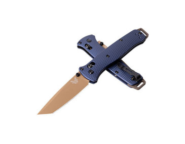 Navaja Benchmade Bailout: Elegancia y Robustez en Azul 2
