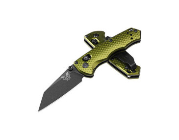 Benchmade Green Folding Knife: Unmatched Precision and Security 2