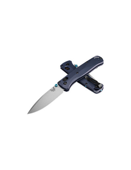 Coltello Benchmade Bugout Blu: Filo Durevole ed Eleganza Garantita