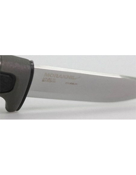 Coltello Morakniv Risberg : Precisione e Durabilit&agrave; all'Aperto