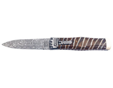 Navaja Mikov Predator: Elegancia y Filo Duradero