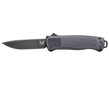 Couteau Benchmade Shootout : Pr&eacute;cision et Robustesse In&eacute;gal&eacute;es